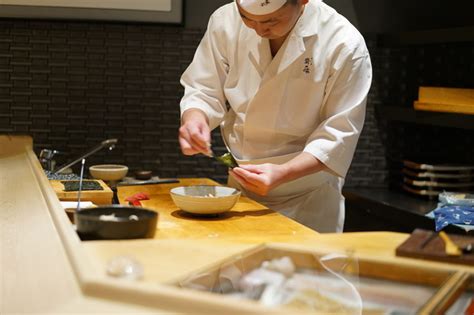 A visit to 'Sushi Sho Saito' ~a winner of .